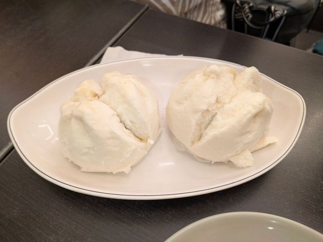 angies-dumpling-bar-the-glen