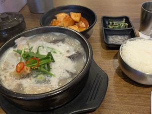 Mr. Lee's Foods City