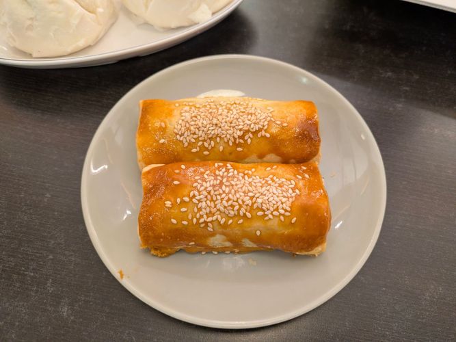 angies-dumpling-bar-the-glen